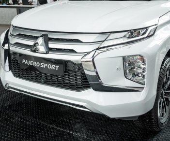 Mitsubishi Pajero Sport 2022 - Xe có sẵn giao ngay