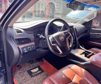 Cadillac Escalade 2015 - Màu đen, nội thất nâu