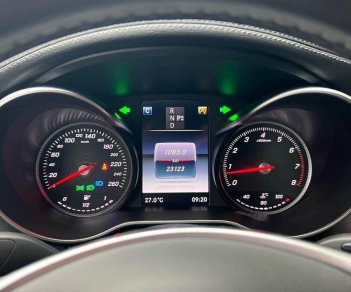 Mercedes-Benz C300 2017 - Màu trắng, xe nhập