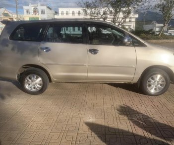 Toyota Innova 2011 - Xe màu bạc