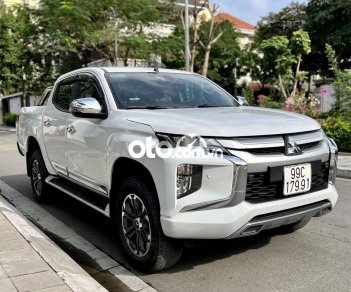 Mitsubishi Triton   4x4AT Mivec Premium Model 2020 2019 - Mitsubishi Triton 4x4AT Mivec Premium Model 2020