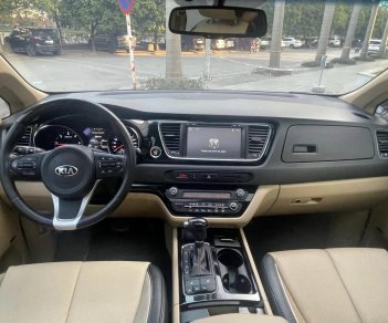 Kia Sedona 2018 - Bản full dầu, màu đen