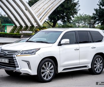 Lexus LX 570 2016 - Màu trắng, nhập khẩu nguyên chiếc