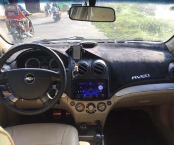 Chevrolet Aveo 2017 - Màu trắng xe gia đình
