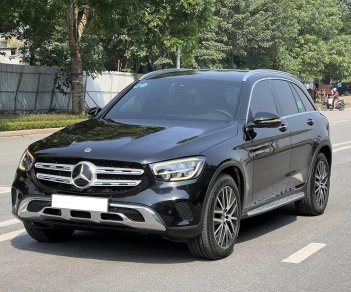 Mercedes-Benz GLC 200 2022 - Đen, nội thất kem, siêu lướt 20 km chính hãng