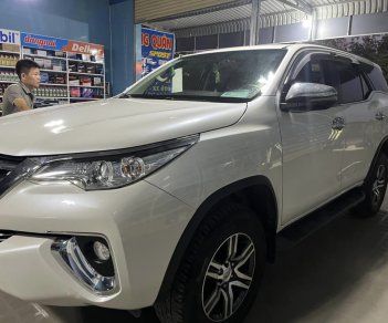 Toyota Fortuner 2019 - Màu trắng số tự động, giá chỉ 920 triệu