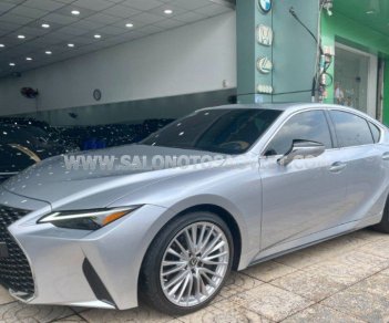 Lexus IS 300 2021 - Màu bạc, nhập khẩu nguyên chiếc