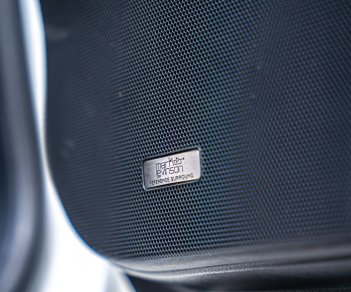 Lexus LX 570 2016 - Màu trắng, nhập khẩu nguyên chiếc