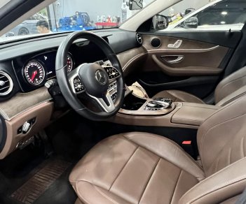 Mercedes-Benz E200 2019 - Đăng ký lần đầu 2020, siêu đẹp