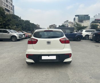 Kia Rio 2015 - Xe màu trắng, nhập khẩu nguyên chiếc, 389tr