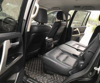 Toyota Land Cruiser 2016 - Cần bán xe màu đen