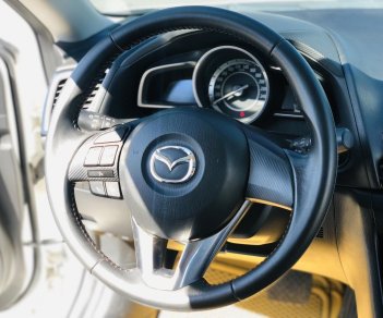 Mazda 3 2015 - Biển Sài Gòn siêu đẹp