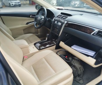 Toyota Camry 2015 - Màu xanh, thanh lý của nhà máy giá 620tr