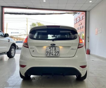 Ford Fiesta 2014 - Giá chỉ 330 triệu