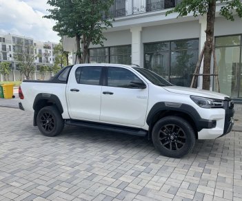 Toyota Hilux 2020 - Màu trắng, nhập khẩu nguyên chiếc, giá cực tốt