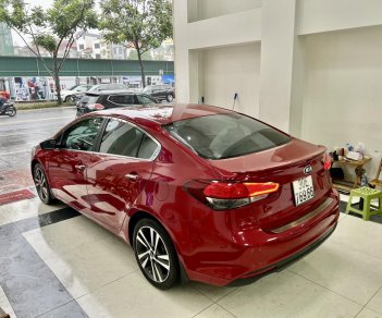 Kia Cerato 2017 - Màu đỏ, giá 490tr