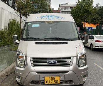 Ford Transit 2015 - Xe màu bạc