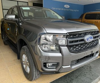 Ford Ranger 2023 - Giá cạnh tranh