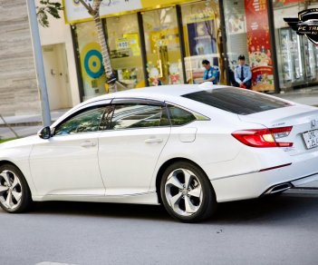 Honda Accord 2022 - Sensing nhập Thái, odo chỉ mới 400km, mới đập thùng