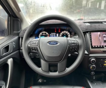 Ford Ranger 2022 - Màu trắng, nhập khẩu nguyên chiếc, giá 645tr