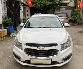 Chevrolet Cruze 2015 - Cần bán xe màu trắng