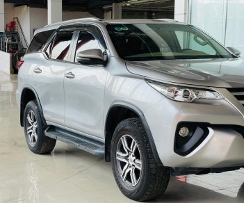 Toyota Fortuner 2019 - Bán xe ít sử dụng giá chỉ 920tr