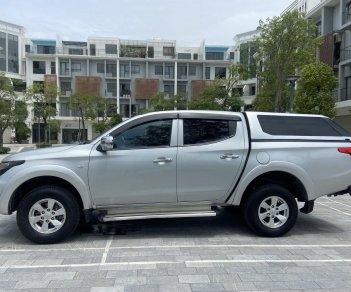 Mitsubishi Triton 2016 - Xe màu bạc, nhập khẩu