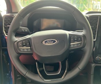 Ford Everest 2023 - 1 cầu số tự động