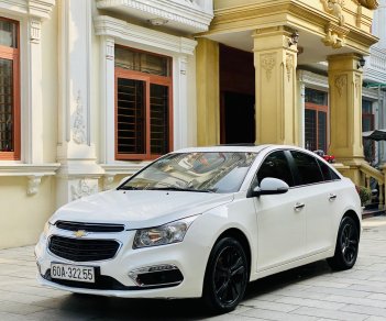 Chevrolet Cruze 2016 - Xe màu trắng còn rất mới