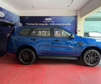 Ford Everest 2023 - 1 cầu số tự động