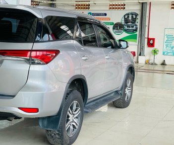 Toyota Fortuner 2019 - Bán xe ít sử dụng giá chỉ 920tr