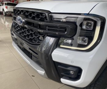 Ford Ranger 2023 - Khuyến mãi thuế trước bạ, tặng full phụ kiện