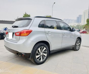 Mitsubishi Outlander Sport 2014 - Xe màu bạc, nhập khẩu