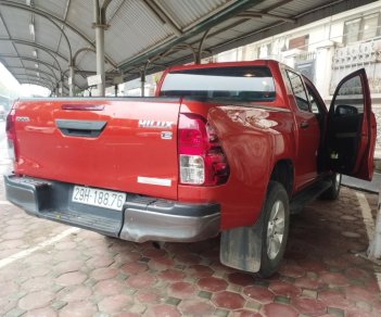 Toyota Hilux 2018 - Cần bán xe bản 1 cầu, số tự động. Xe gia đình, chính chủ đăng kí từ đầu 3/2019