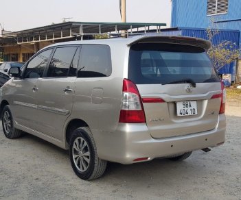 Toyota Innova 2015 - Xe màu bạc