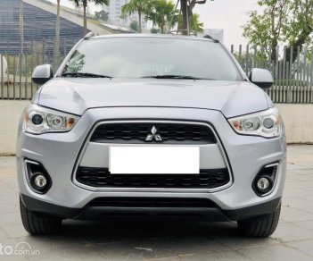 Mitsubishi Outlander Sport 2014 - Xe màu bạc, nhập khẩu