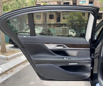 BMW 730Li 2018 - Bán xe màu đen