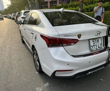 Hyundai Accent 2020 - Cần bán xe màu trắng