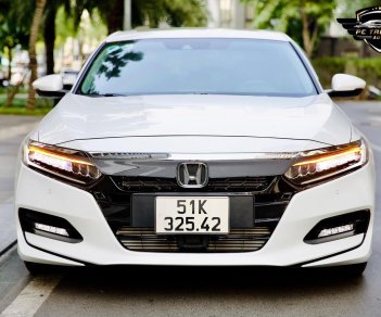 Honda Accord 2022 - Sensing nhập Thái, odo chỉ mới 400km, mới đập thùng