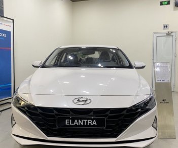 Hyundai Elantra 2023 - Tặng ngay BHVC 1 năm - Sẵn xe giao ngay - Hỗ trợ bank 80% giá trị xe