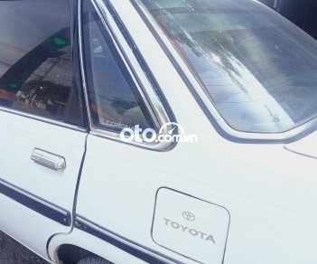 Toyota Corona Cần tiền bán gấp xe ôtô  1985 - Cần tiền bán gấp xe ôtô Toyota