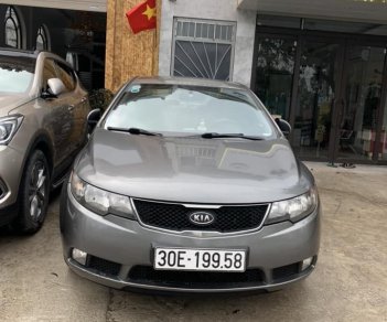 Kia Forte 2010 - Xe màu xám