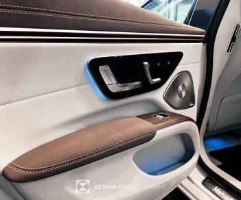 Mercedes-Benz EQS 2023 - Xe màu trắng