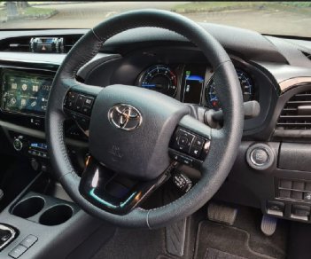 Toyota Hilux 2023 - Nhận xe trong tháng 3