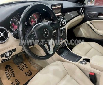 Mercedes-Benz CLA 250 2013 - Màu trắng, nhập khẩu nguyên chiếc
