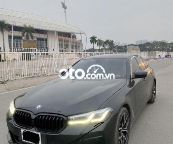 BMW 530i bán xe  530i 2019 đen. 2019 - bán xe bmw 530i 2019 đen.