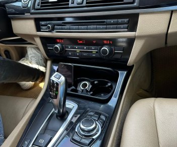 BMW 523i 2011 - Màu xám, nhập khẩu chính chủ giá cạnh tranh