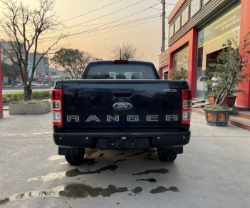 Ford Ranger 2020 - Màu đen, giá chỉ 605 triệu