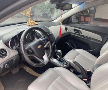 Chevrolet Cruze 2015 - Màu đen giá hữu nghị