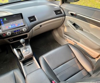 Honda Civic 2010 - Cần bán xe đăng ký 2010, xe gia đình, giá chỉ 330tr